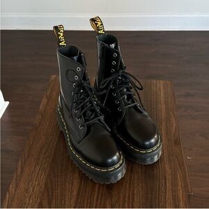 Dr. Martens Platform Smooth Leather Jadon Boot